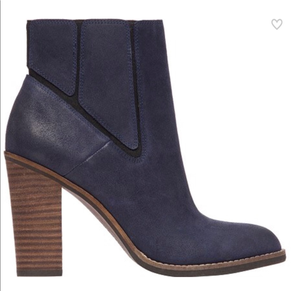 Lucky Brand bootie *SOLD